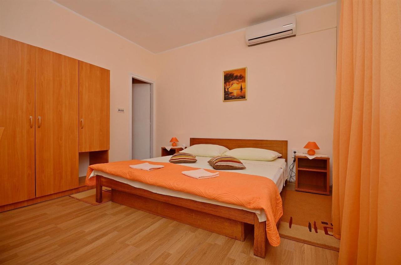 Apartment And Room Ivica Водице Экстерьер фото