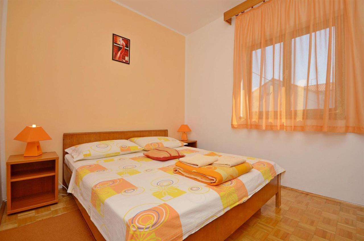 Apartment And Room Ivica Водице Экстерьер фото